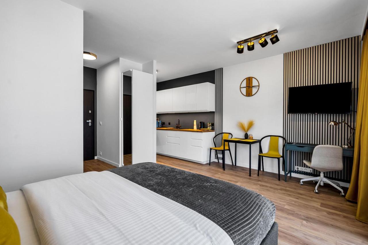 ורשה Lotnisko Chopina Modern Studio מראה חיצוני תמונה